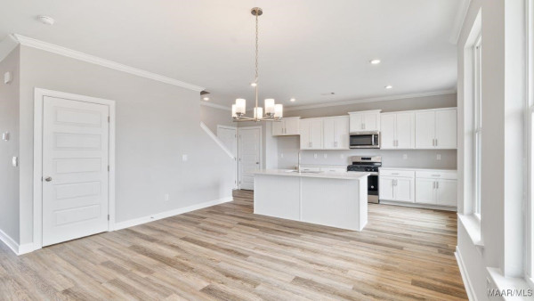 6338 Town Lane