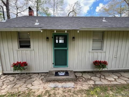 1721 E Bank Road