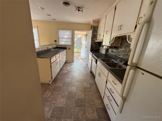 1734 Robison Hill Road