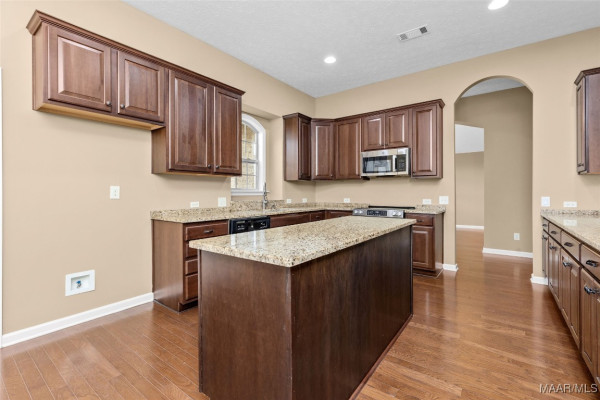 9000 FINSBURRY Court