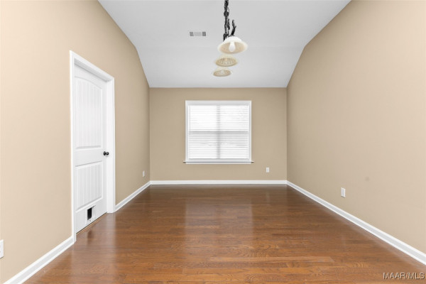 9000 FINSBURRY Court