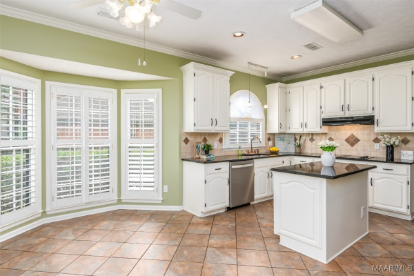 3049 Fieldcrest Drive