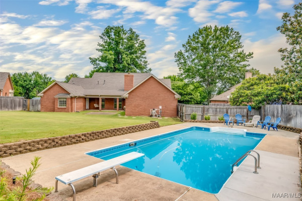3049 Fieldcrest Drive