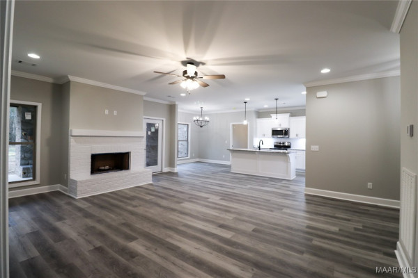 123 Trotter's View Road