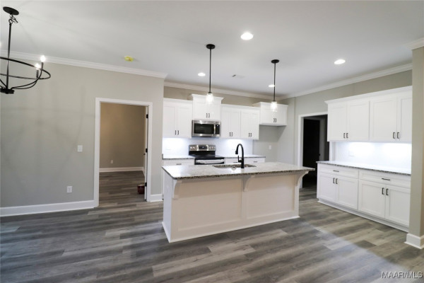 123 Trotter's View Road