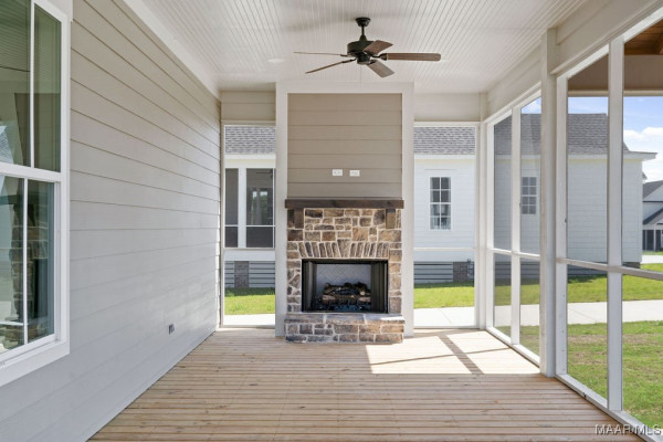 279 Crosslake Way