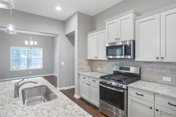 9416 Crescent Lodge Circle