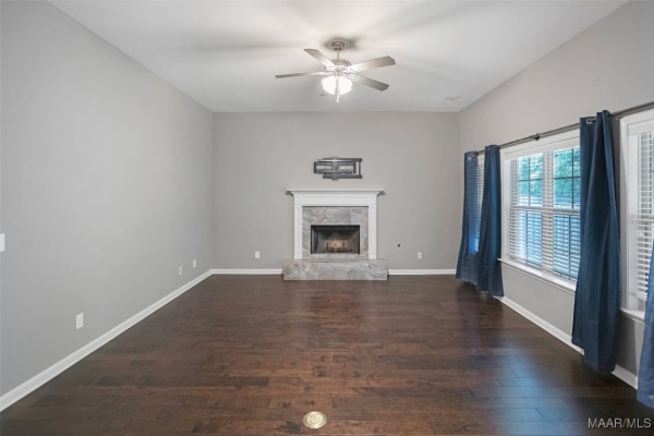 9416 Crescent Lodge Circle
