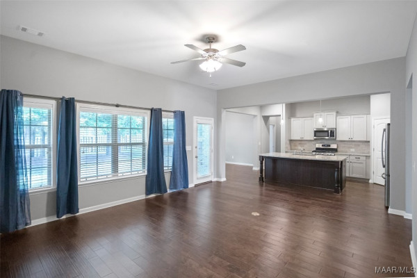 9416 Crescent Lodge Circle
