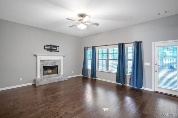 9416 Crescent Lodge Circle