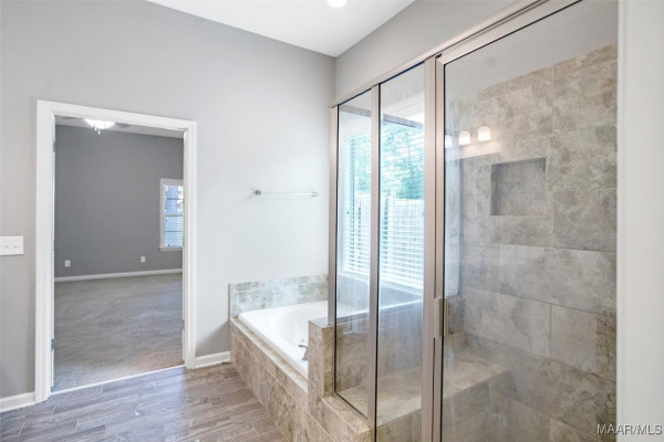 9416 Crescent Lodge Circle