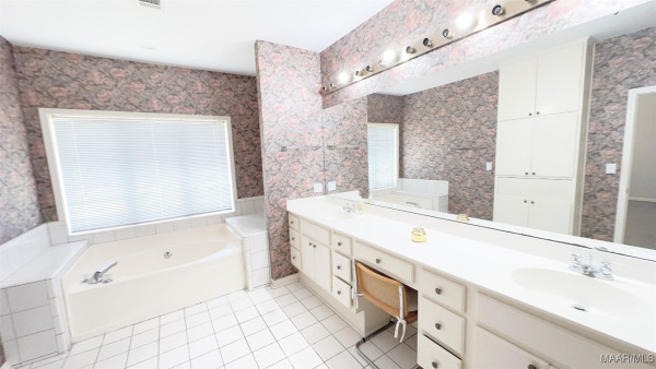 1571 Meriwether Circle
