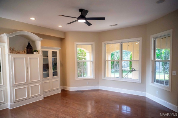 8661 Asheworth Drive