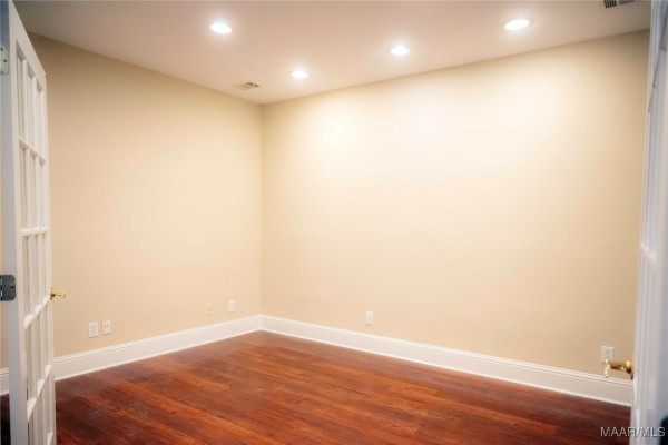 8661 Asheworth Drive