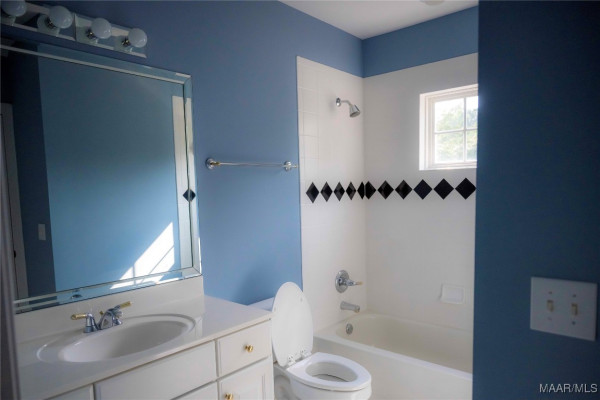 8661 Asheworth Drive