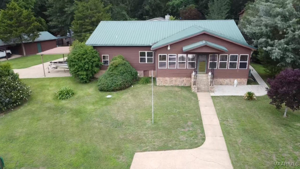 813 Lake Region Circle