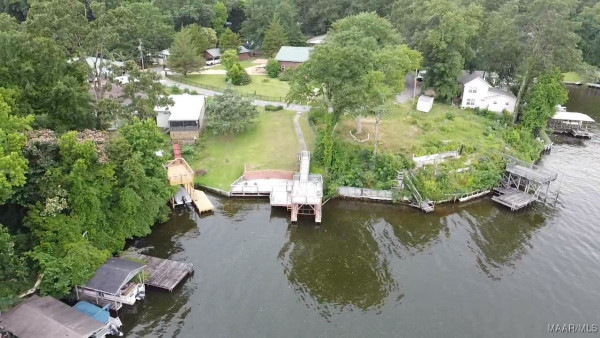 813 Lake Region Circle