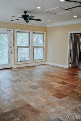 813 Lake Region Circle
