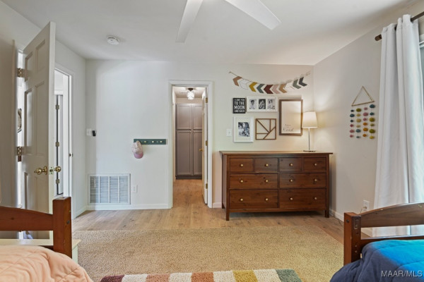 838 Williamsburg Drive