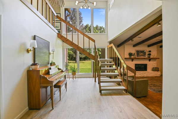 838 Williamsburg Drive