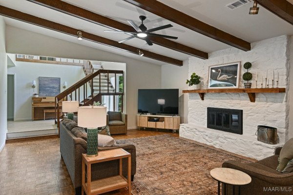838 Williamsburg Drive