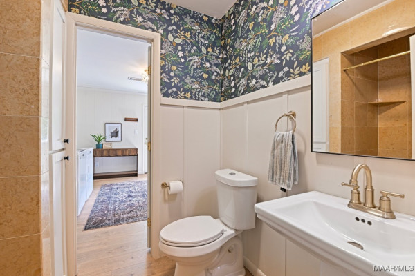 838 Williamsburg Drive