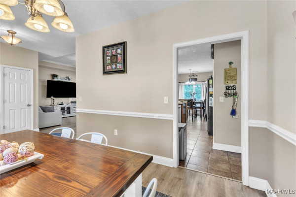 190 Sherwood Trail