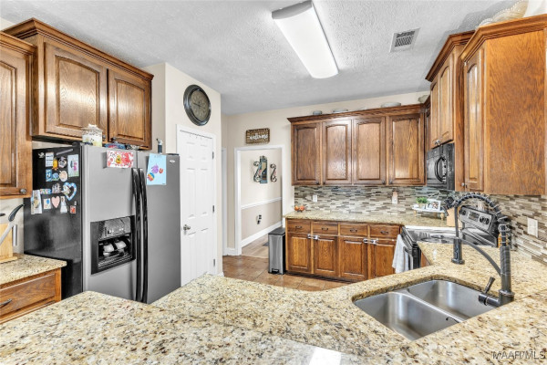 190 Sherwood Trail