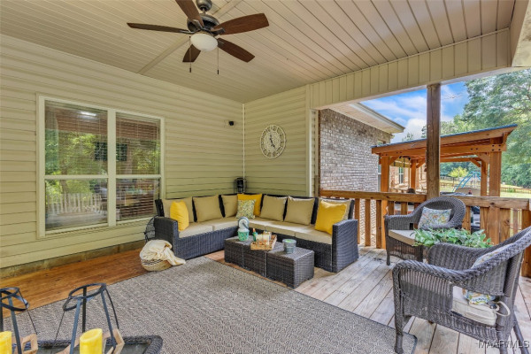 190 Sherwood Trail