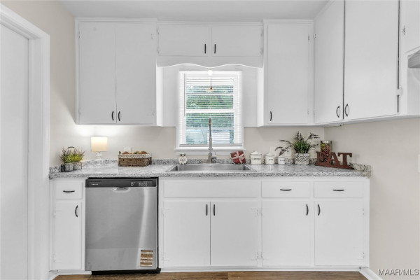 3556 PRINCE GEORGE Drive
