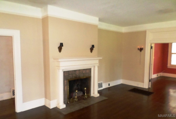 812 E Fairview Avenue