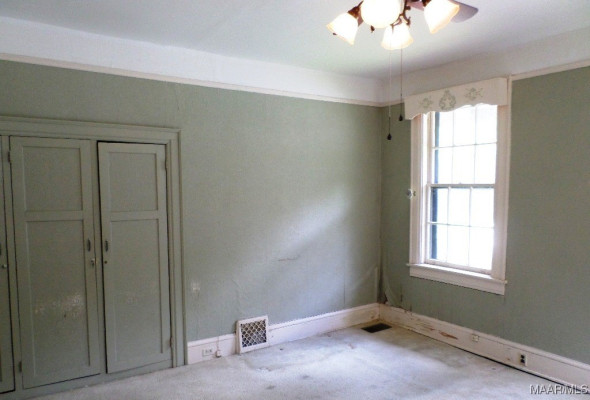 812 E Fairview Avenue