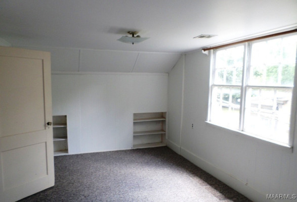 812 E Fairview Avenue