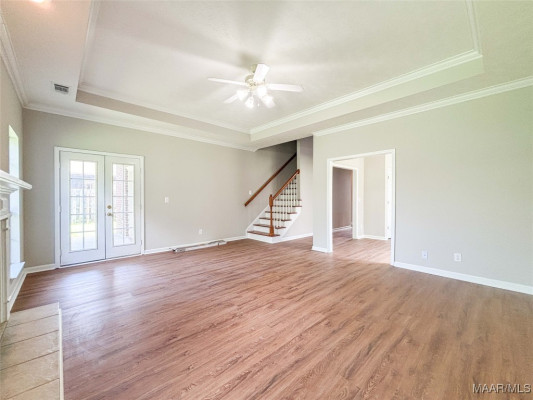 9436 BROADLEAF Drive