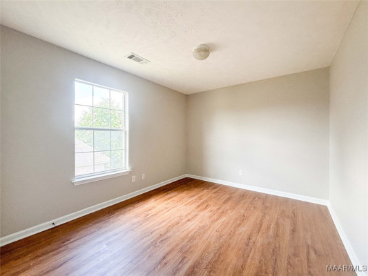 9436 BROADLEAF Drive