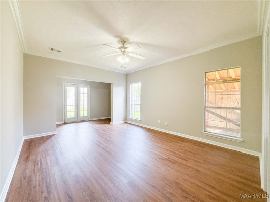 9436 BROADLEAF Drive