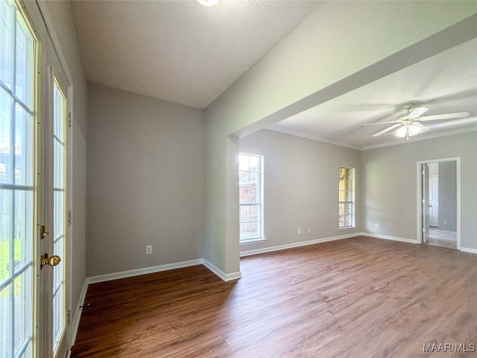 9436 BROADLEAF Drive