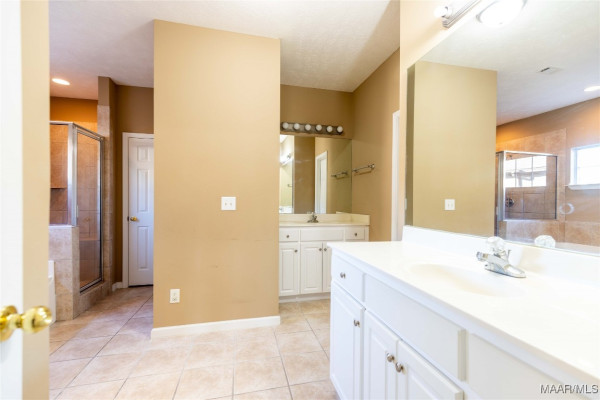 9436 BROADLEAF Drive