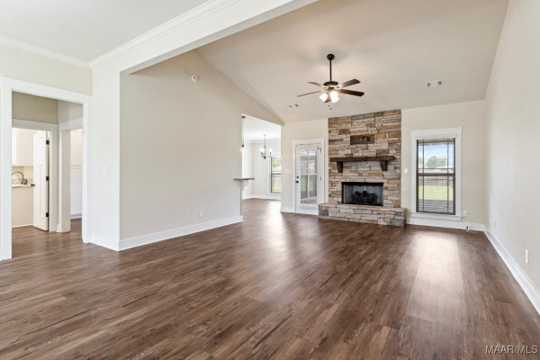 12 Crescent Ridge Court