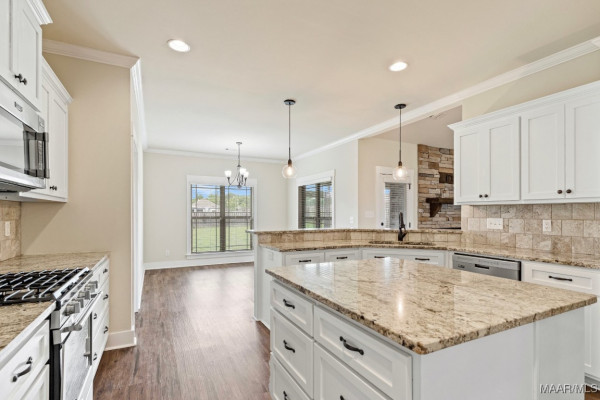 12 Crescent Ridge Court