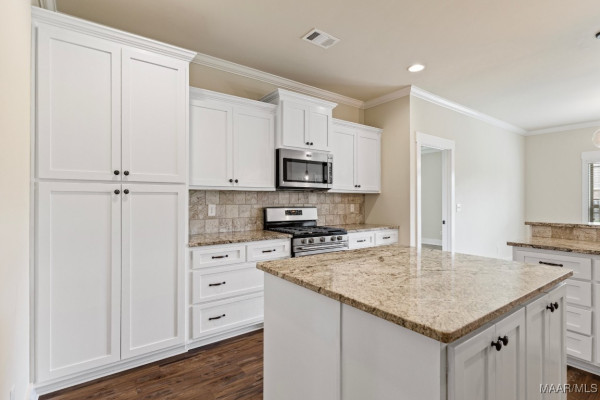 12 Crescent Ridge Court