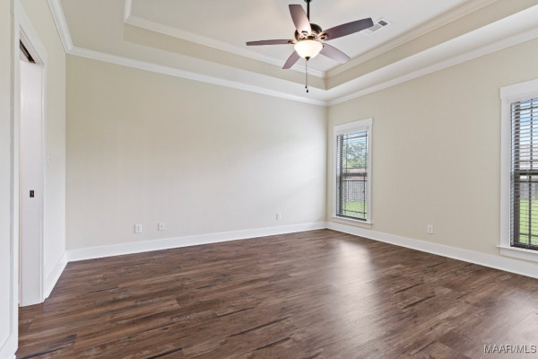 12 Crescent Ridge Court