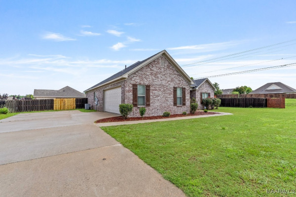 12 Crescent Ridge Court