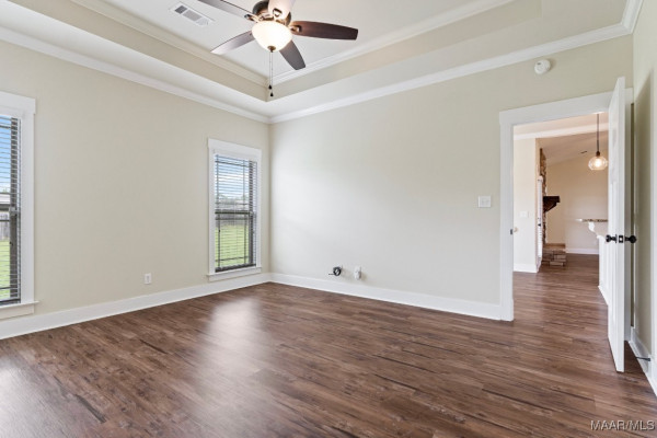 12 Crescent Ridge Court