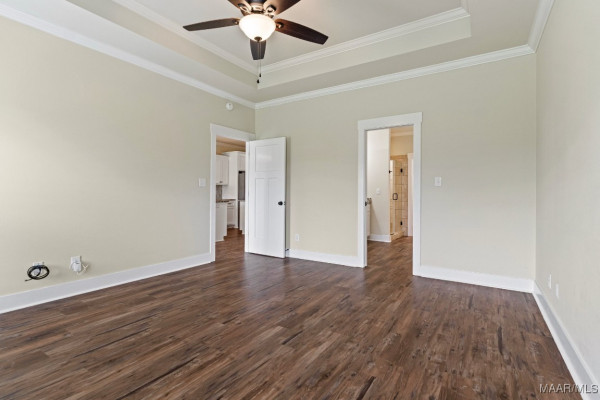 12 Crescent Ridge Court