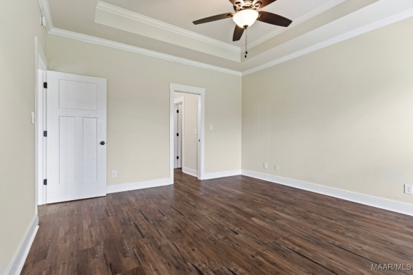 12 Crescent Ridge Court