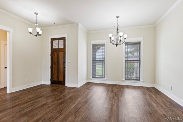 12 Crescent Ridge Court
