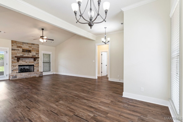12 Crescent Ridge Court