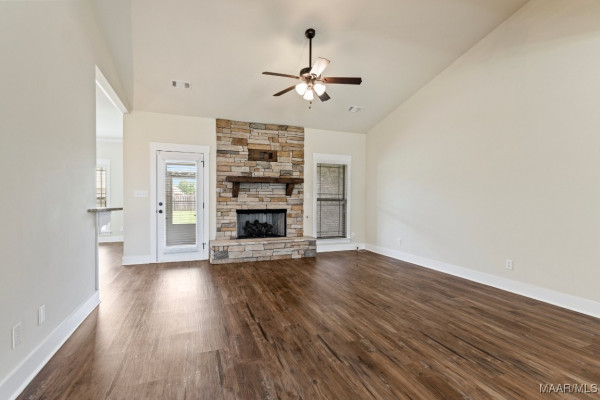 12 Crescent Ridge Court