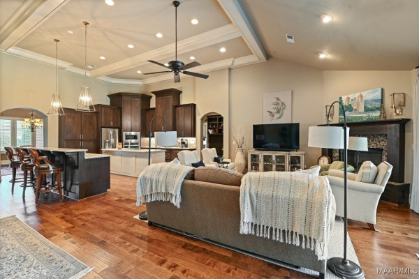 8612 BIRCHWOOD Court